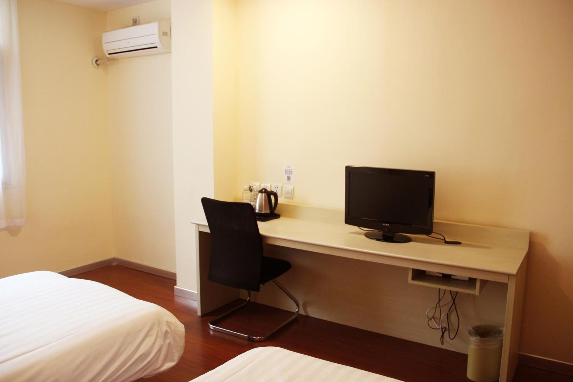 Hanting Hotel Shanghai Hongqiao Railway Station Huqingping Highway Экстерьер фото