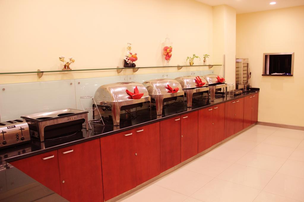 Hanting Hotel Shanghai Hongqiao Railway Station Huqingping Highway Экстерьер фото